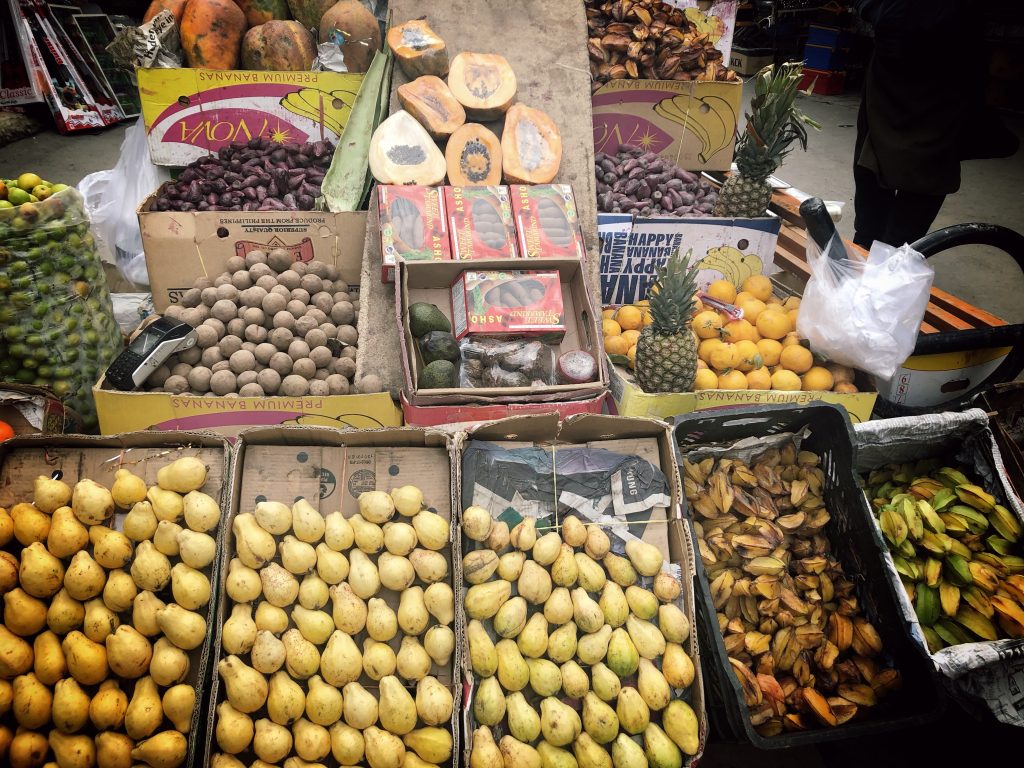 بساط میوه فروشی در زاهدان